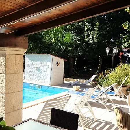 فندق مبيت وإفطار Les Peupliers Saint-Jean-de-Liversay