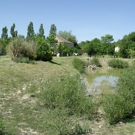 Les Peupliers Saint-Jean-de-Liversay